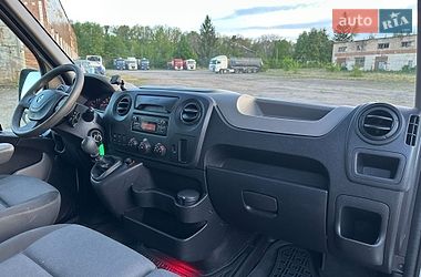 Грузовой фургон Renault Master 2017 в Дубно