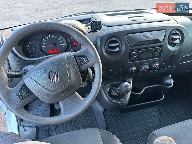 Грузовой фургон Renault Master 2017 в Дубно