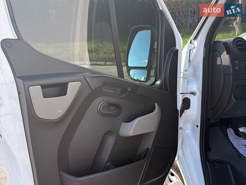 Грузовой фургон Renault Master 2018 в Львове