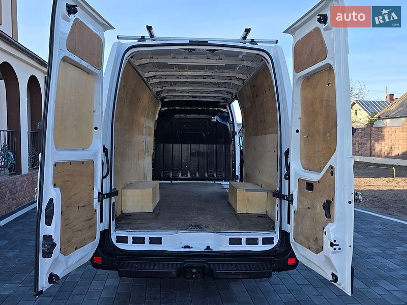 Грузовой фургон Renault Master 2018 в Дубно