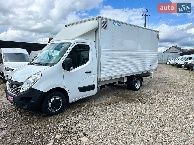 Грузовой фургон Renault Master 2018 в Хусте