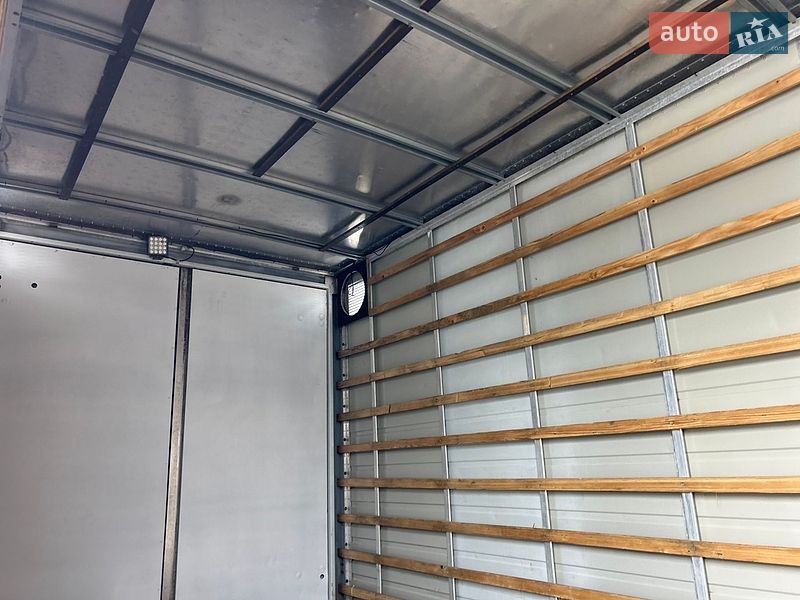 Грузовой фургон Renault Master 2018 в Хусте