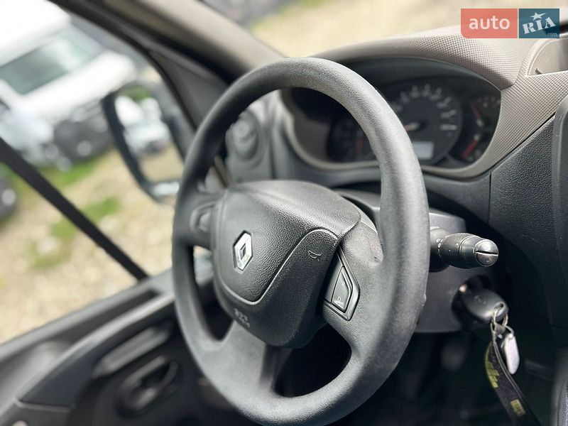 Тентованый Renault Master 2018 в Хусте