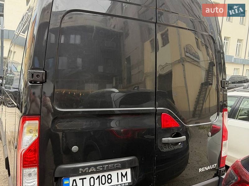 Грузовой фургон Renault Master 2010 в Львове