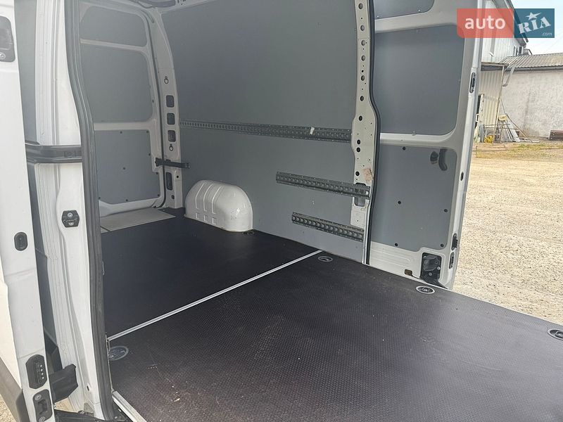 Грузовой фургон Renault Master 2021 в Житомире