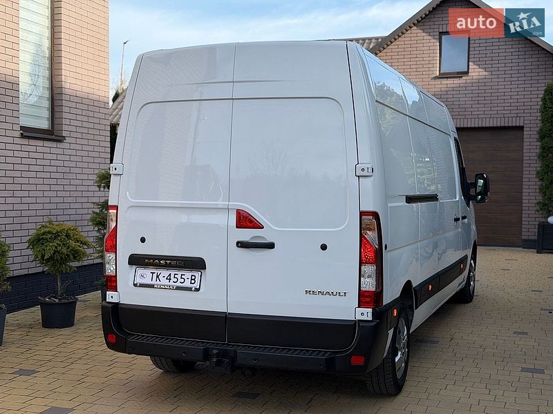 Вантажний фургон Renault Master 2022 в Радивиліві