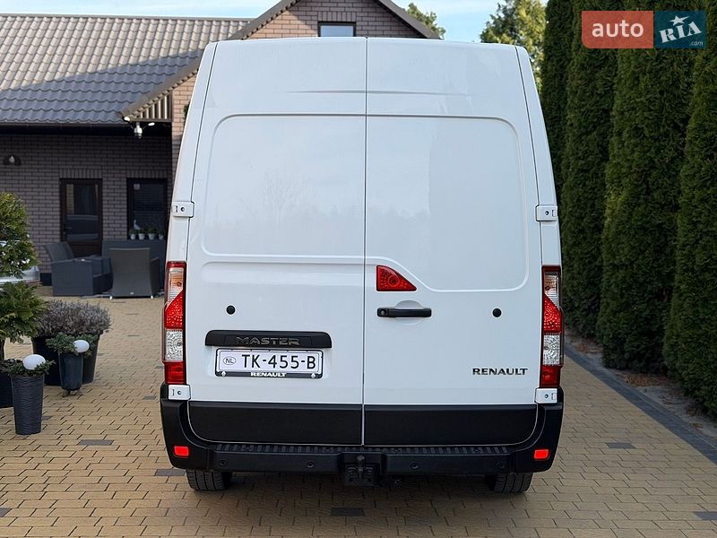 Вантажний фургон Renault Master 2022 в Радивиліві