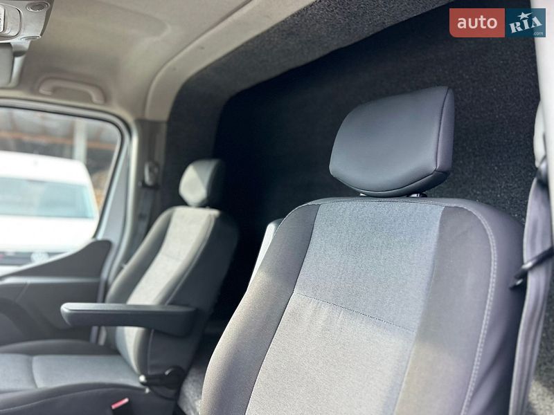 Тентованый Renault Master 2021 в Хусте