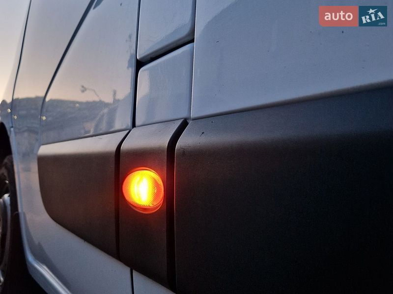 Вантажний фургон Renault Master 2018 в Києві