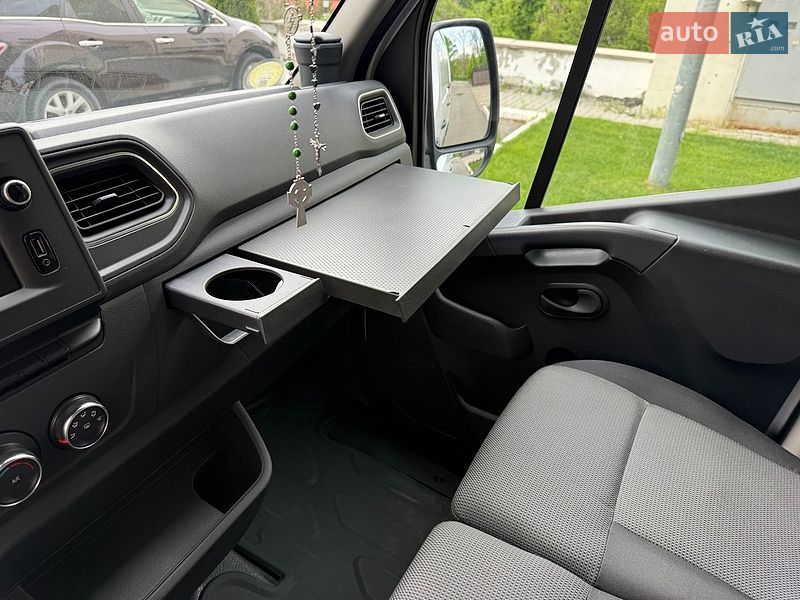 Микроавтобус грузовой (до 3,5т) Renault Master 2022 в Львове
