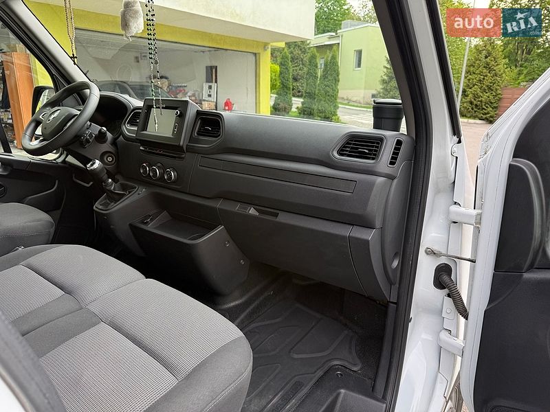 Микроавтобус грузовой (до 3,5т) Renault Master 2022 в Львове