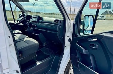 Грузопассажирский фургон Renault Master 2019 в Калуше