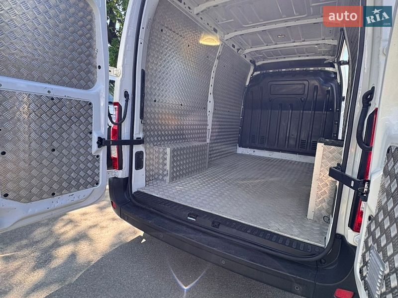 Вантажний фургон Renault Master 2018 в Києві