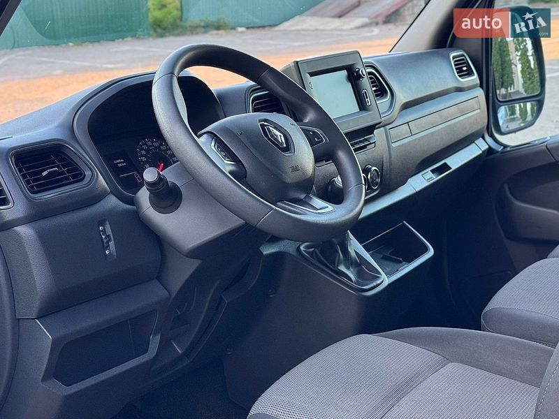 Вантажний фургон Renault Master 2021 в Дубні