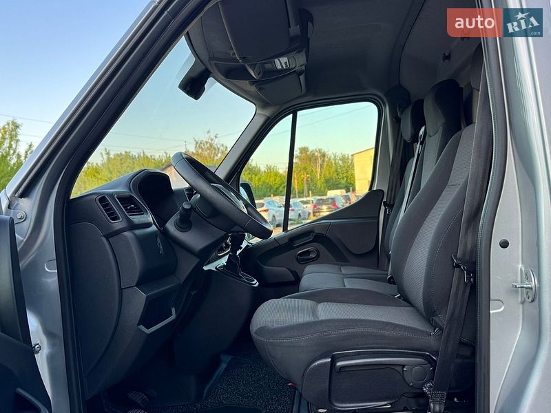 Вантажний фургон Renault Master 2021 в Дубні