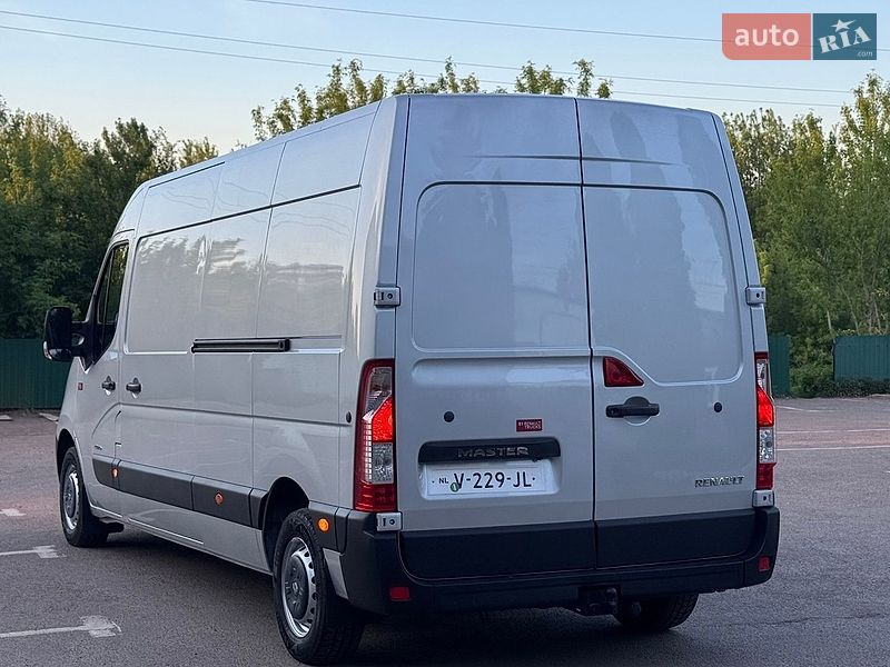 Грузовой фургон Renault Master 2018 в Дубно