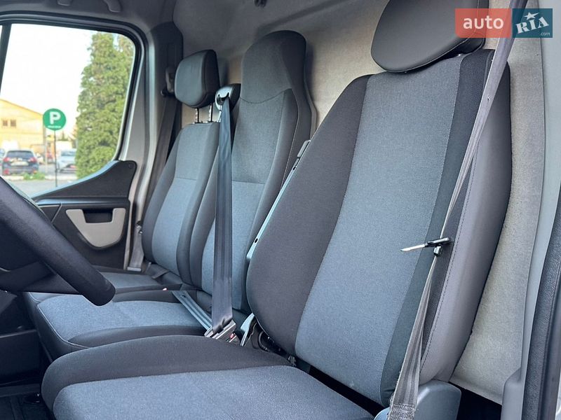Грузовой фургон Renault Master 2018 в Дубно