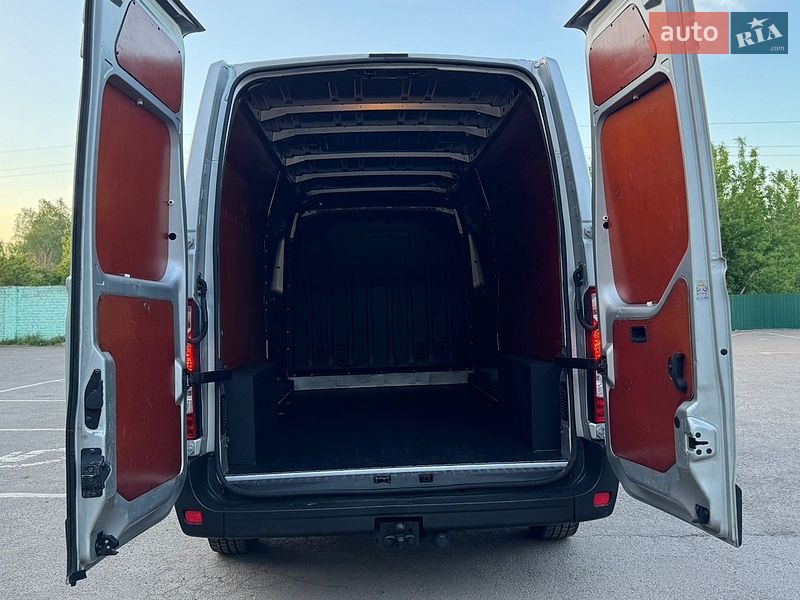 Грузовой фургон Renault Master 2018 в Дубно