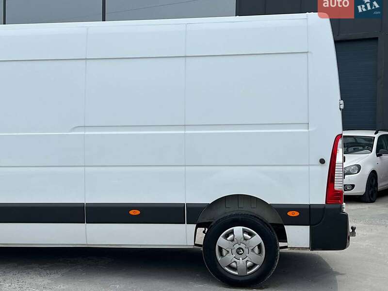Грузовой фургон Renault Master 2018 в Львове