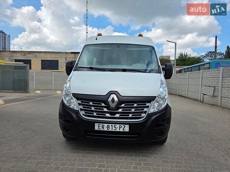 Грузопассажирский фургон Renault Master 2017 в Одессе