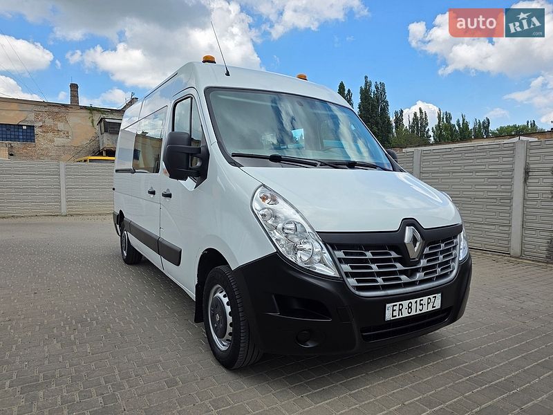 Грузопассажирский фургон Renault Master 2017 в Одессе