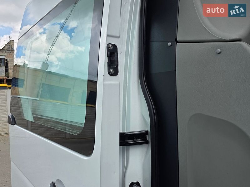 Грузопассажирский фургон Renault Master 2017 в Одессе