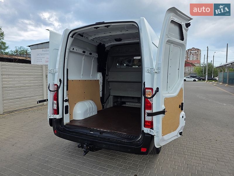 Грузопассажирский фургон Renault Master 2017 в Одессе