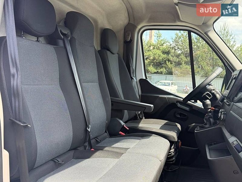 Грузовой фургон Renault Master 2022 в Луцке