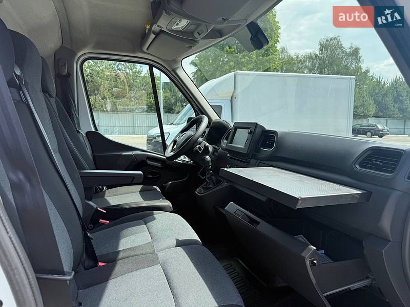 Грузовой фургон Renault Master 2022 в Луцке