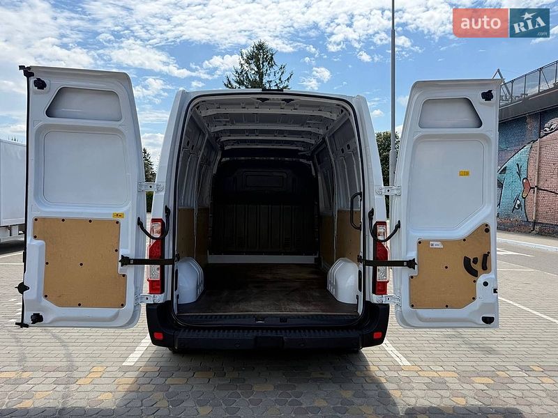 Грузовой фургон Renault Master 2022 в Луцке