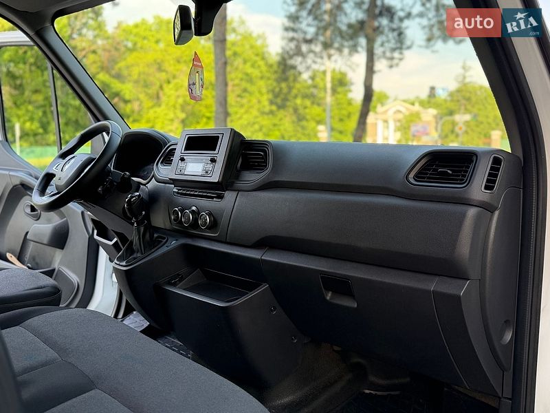 Вантажний фургон Renault Master 2020 в Києві