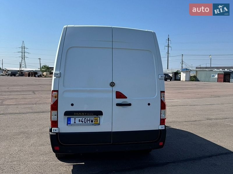 Грузовой фургон Renault Master 2020 в Ужгороде