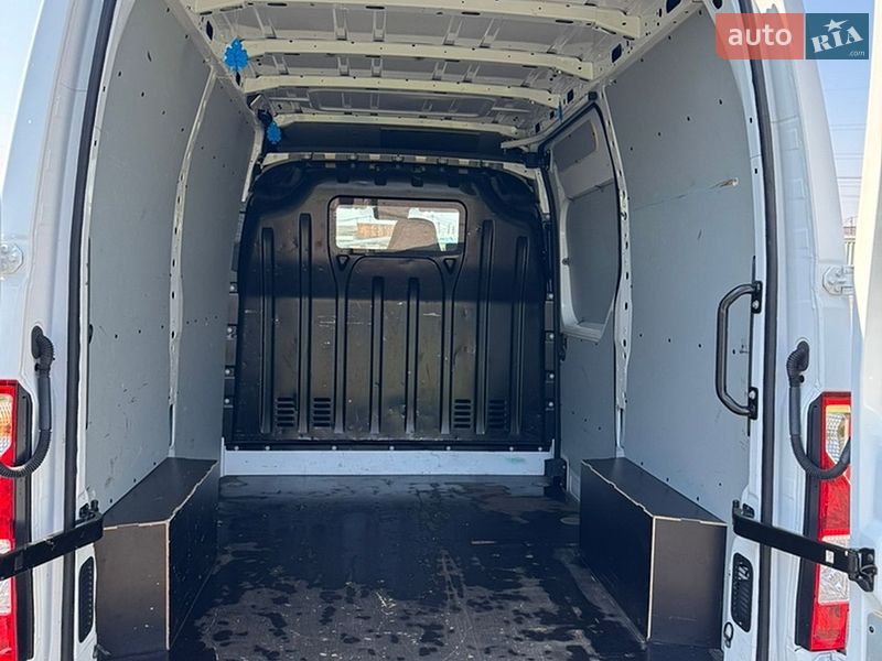 Грузовой фургон Renault Master 2020 в Ужгороде