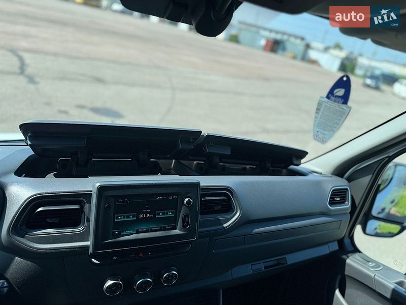 Грузовой фургон Renault Master 2020 в Ужгороде