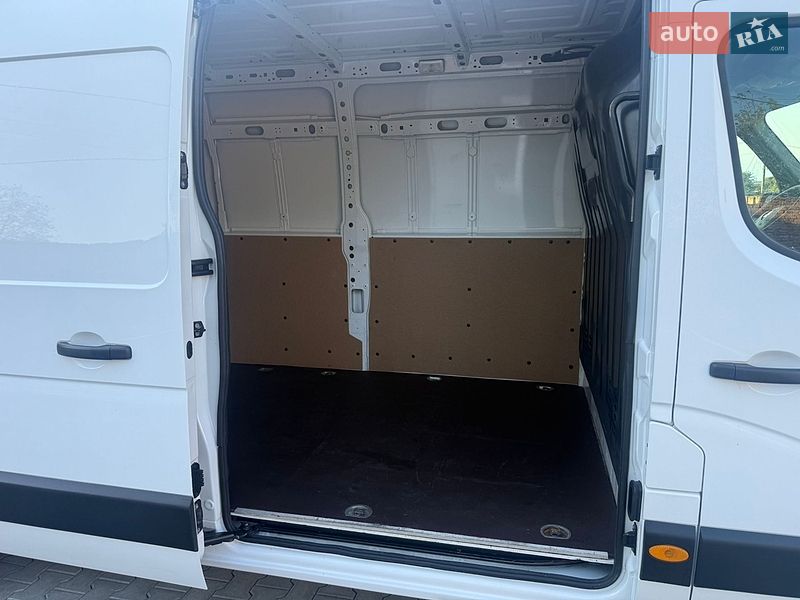 Вантажний фургон Renault Master 2021 в Дубні