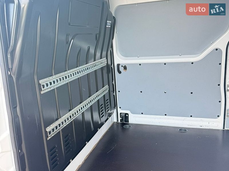 Грузовой фургон Renault Master 2021 в Луцке