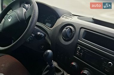 Вантажний фургон Renault Master 2015 в Львові