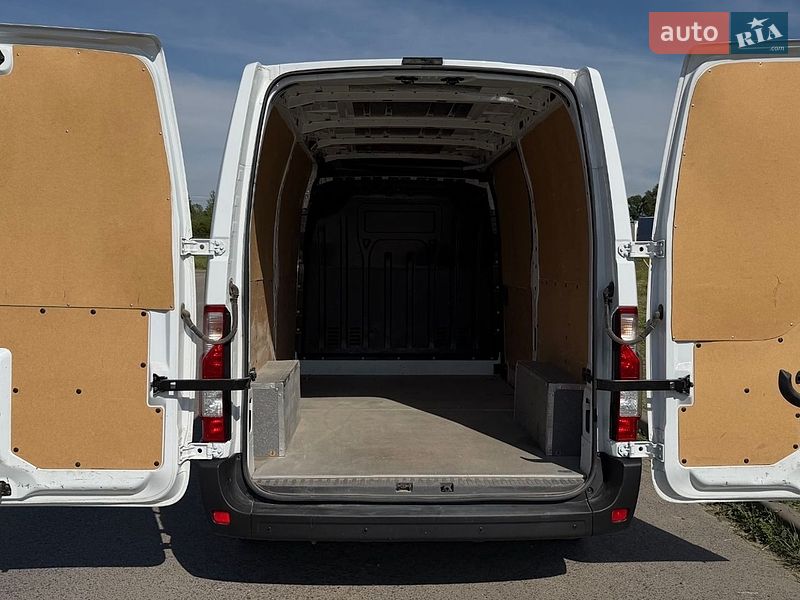 Грузовой фургон Renault Master 2024 в Львове