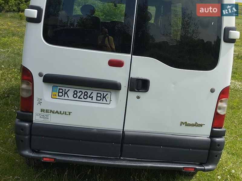 Грузопассажирский фургон Renault Master 2007 в Радивилове