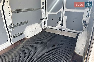Вантажний фургон Renault Master 2022 в Тернополі
