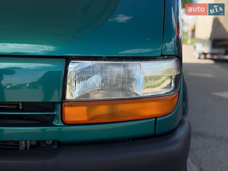 Минивэн Renault Master 2001 в Мостиске