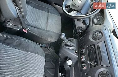 Вантажний фургон Renault Master 2017 в Олевську