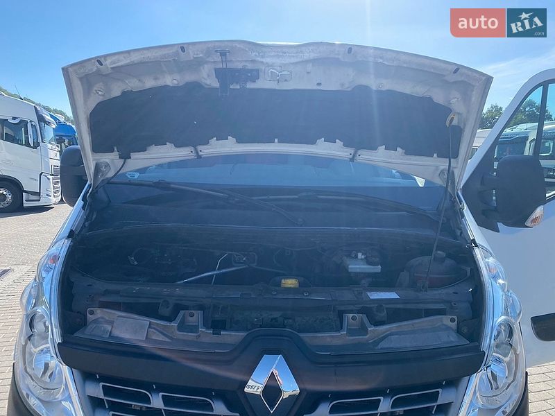 Грузовой фургон Renault Master 2016 в Мукачево