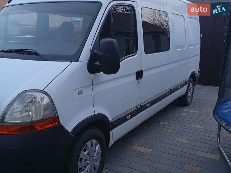 Мінівен Renault Master 2006 в Володимирі