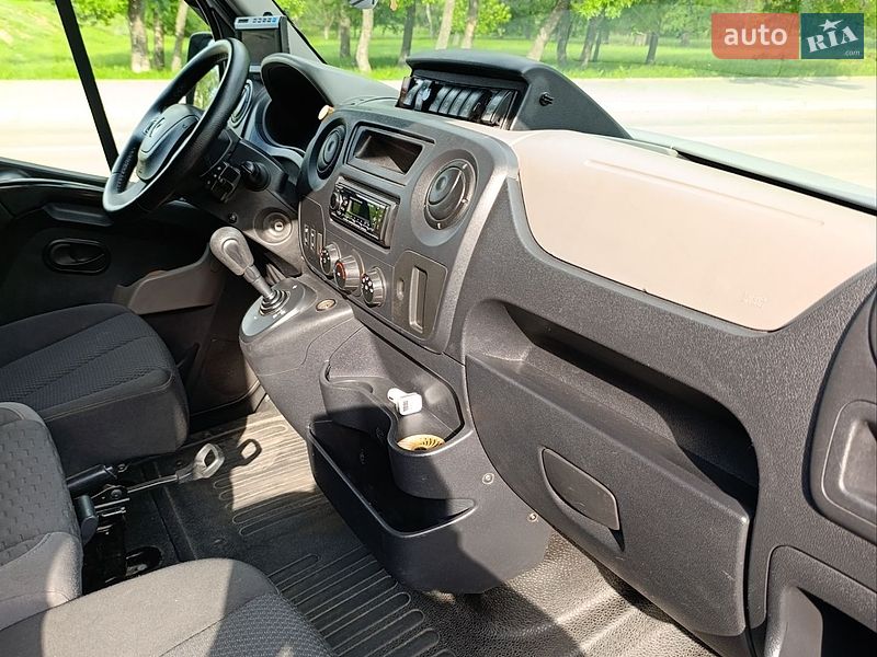 Мінівен Renault Master 2013 в Кропивницькому