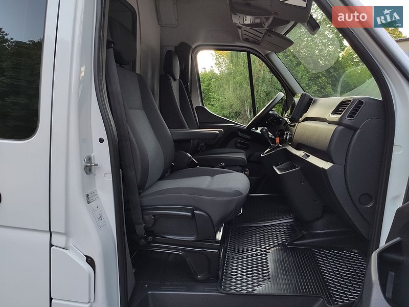 Вантажний фургон Renault Master 2021 в Бердичеві