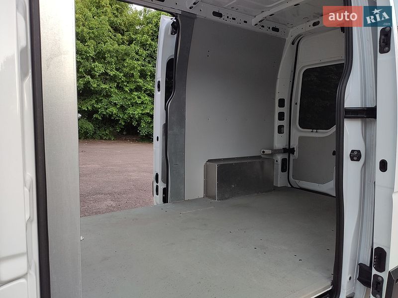 Вантажний фургон Renault Master 2021 в Бердичеві