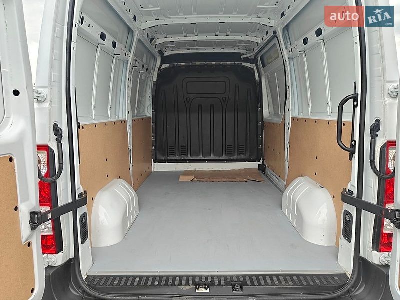 Вантажний фургон Renault Master 2021 в Полтаві