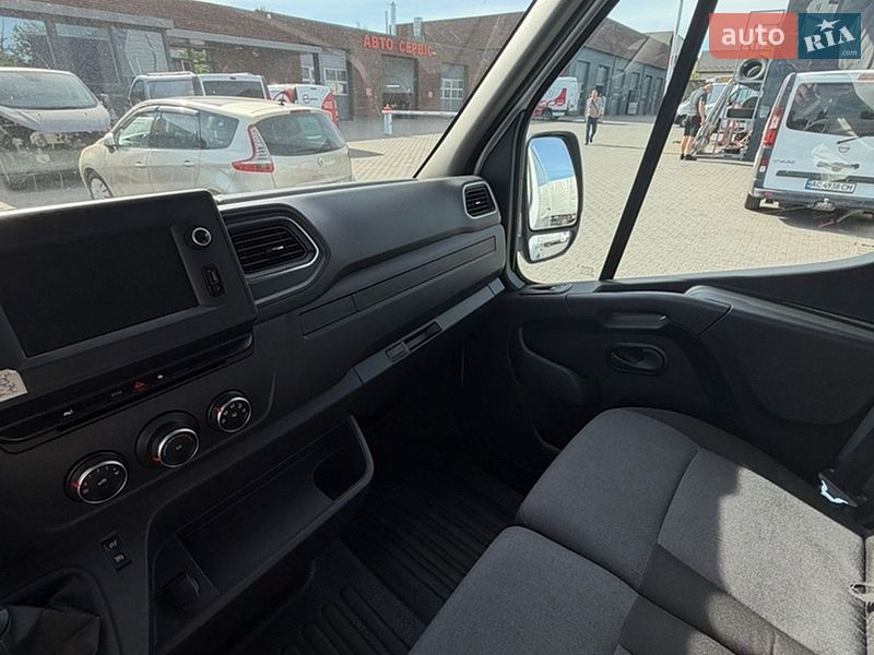 Вантажний фургон Renault Master 2022 в Луцьку