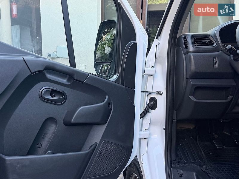 Вантажний фургон Renault Master 2022 в Києві